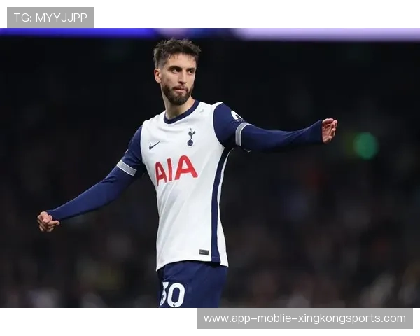 热刺本坦库尔外脚背搓射成不可复制名场面